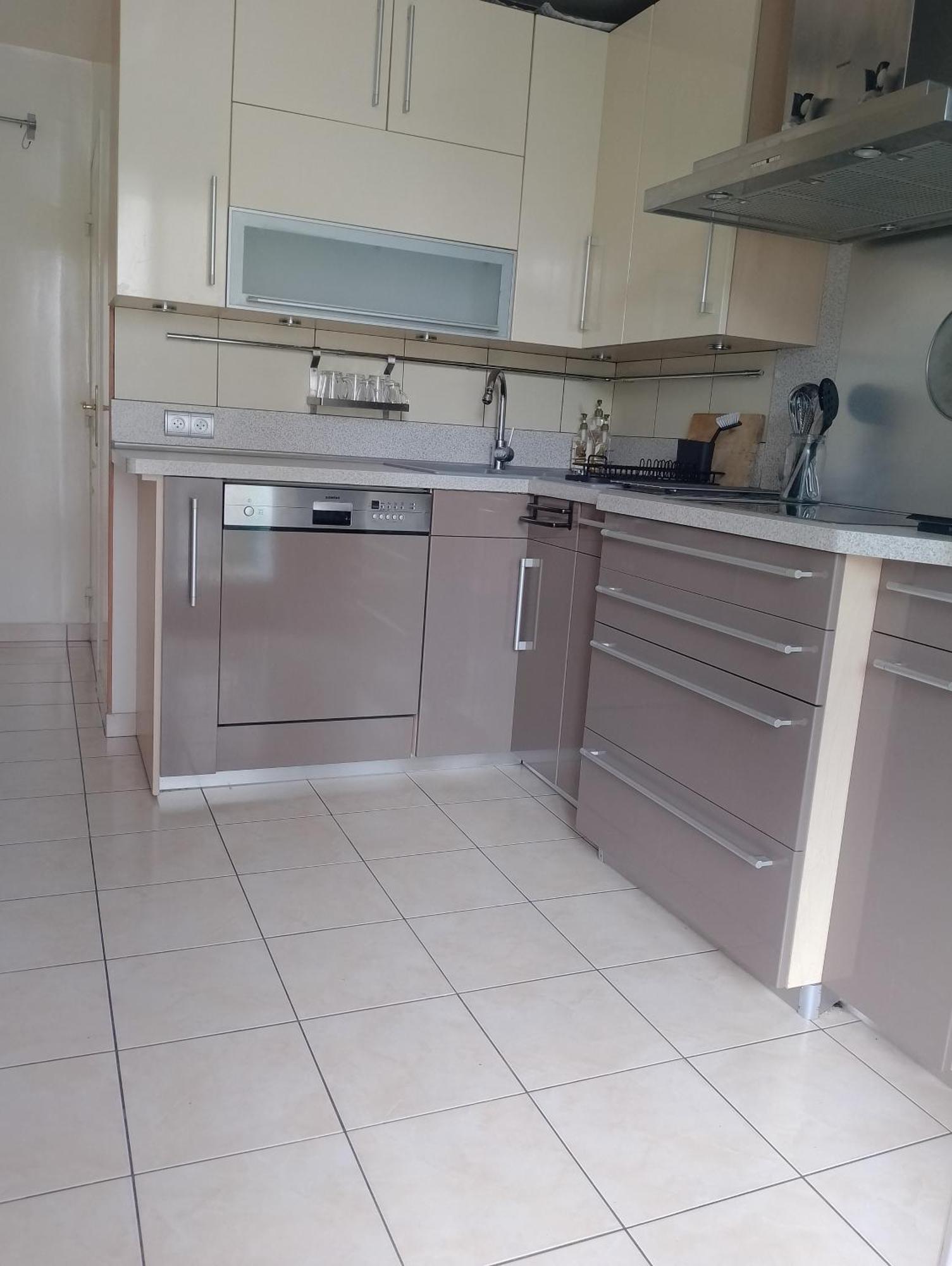 Appartement Residentiel Au Vert Et Au Frais Montigny-le-Bretonneux Kültér fotó